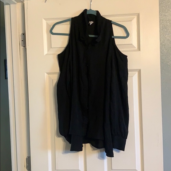 💜Long Sleeve Sheer Peek Aboo Shoulder Top💜 - Picture 4 of 5